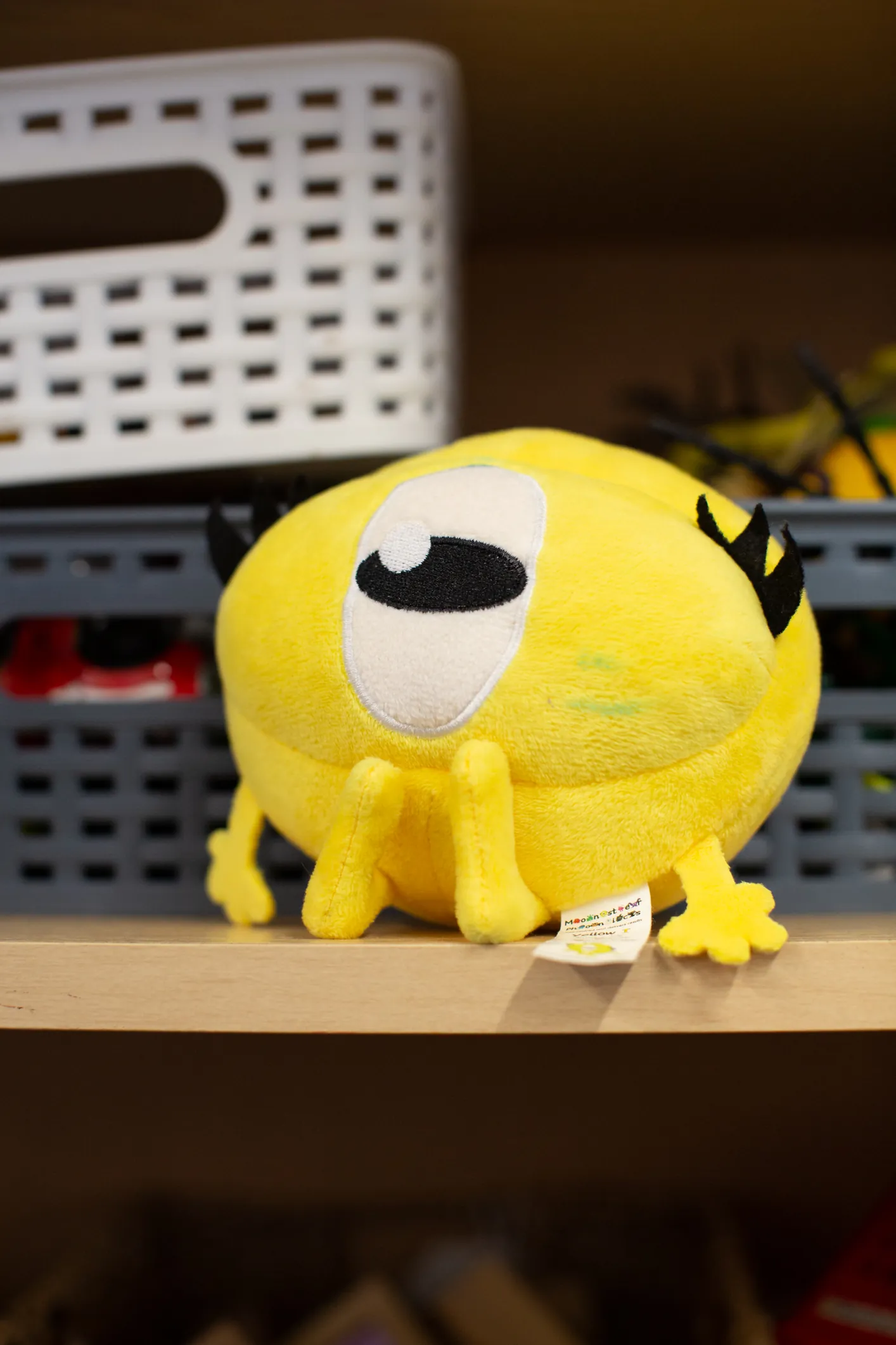 Tricky Witch, Yellow I and U-Hoo Characters - Image 4
