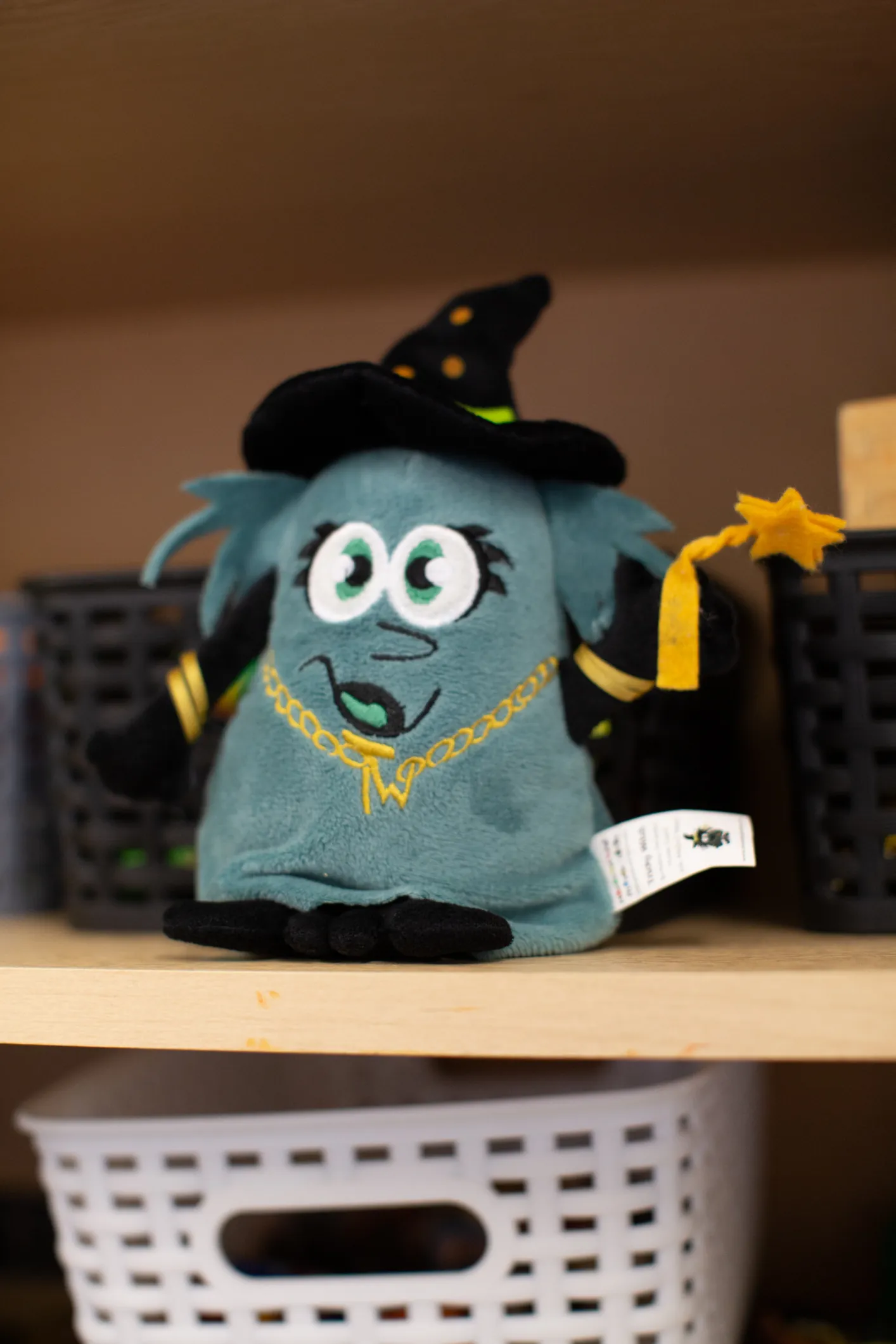 Tricky Witch, Yellow I and U-Hoo Characters - Image 3